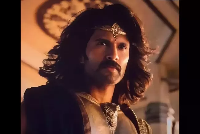 Kalki 2898 AD Movie: Vijay Deverakonda Impresses as Arjuna in Stunning New Poster