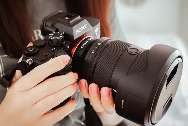 Hi-Tech And Quality Cameras..!!