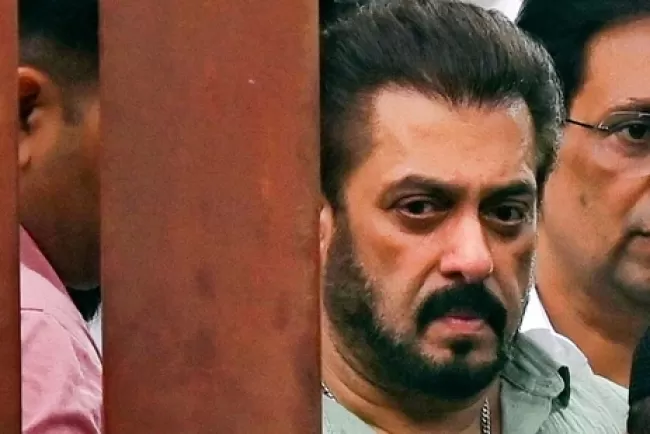 Surviving the Shadows: Salman Khan's Battle Against Criminal Threats...!!!