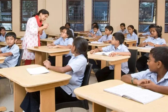 From Classroom to Playground: The Daily Journey of Primary School Students...!!!