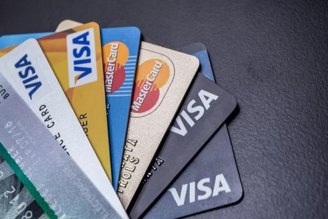 Credit Cards: Balancing the Pros and Cons...!!!