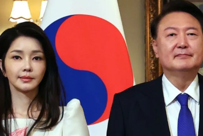 South Korean President Yun Seok-yeol Faces Impeachment Trial Amid Martial Law Controversy