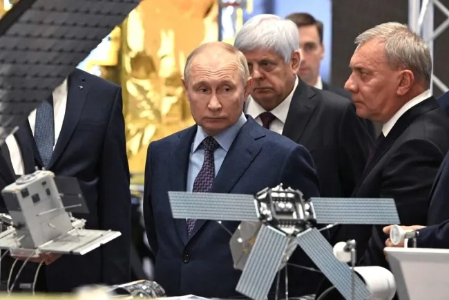 Putin Replaces Head of Russia’s Space Agency Amid Setbacks in the Space Race
