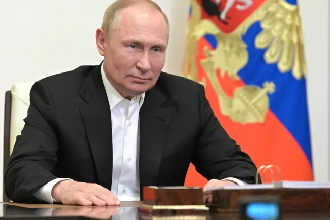 Despite Sanctions, Russia’s Economy Shows Unexpected Growth