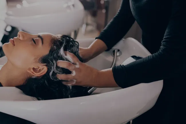 Top Beauty Parlours and Their Services...!!!