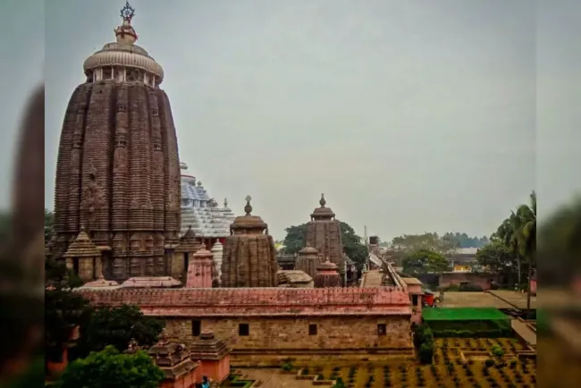 Famous Puri Jagannath Mandirs in India...!!!