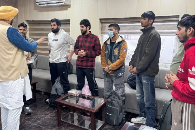India Cracks Down on Travel Agents After U.S. Deportation of 104 Illegal Immigrants