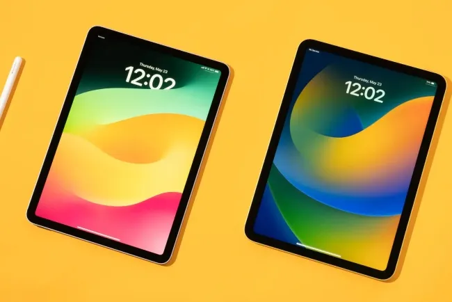 The iPad: A Versatile Tool for Productivity, Creativity, and Entertainment...!!!