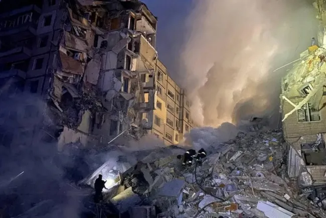 Escalating Tensions in Ukraine: Russia's Aerial Assaults and the Push for Peace Talks