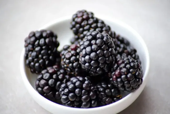 Blackberries: Nutritious and Delicious Fruits...!!!