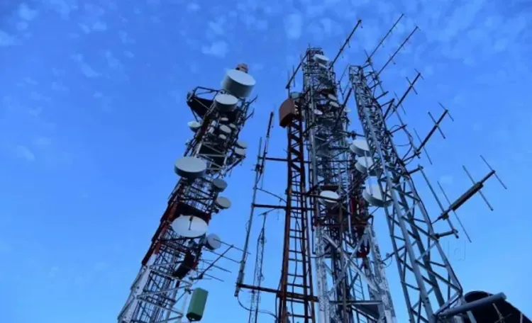 Balancing Connectivity: The Advantages and Disadvantages of Cell Towers...!!!