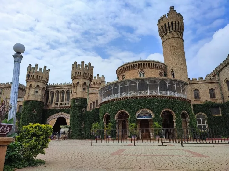 Exploring the Majestic Palaces of Bangalore: A Journey Through History and Architecture...!!!