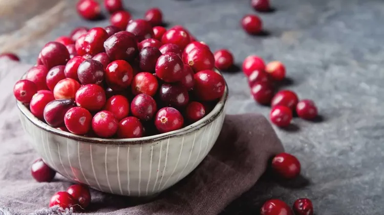 Cranberries: A Versatile and Health-Boosting Fruit...!!!