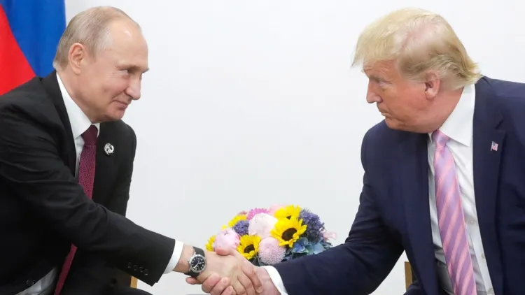 Trump Discusses Ukraine War, Rare Earth Deal, and Putin Talks Amid Kremlin Silence