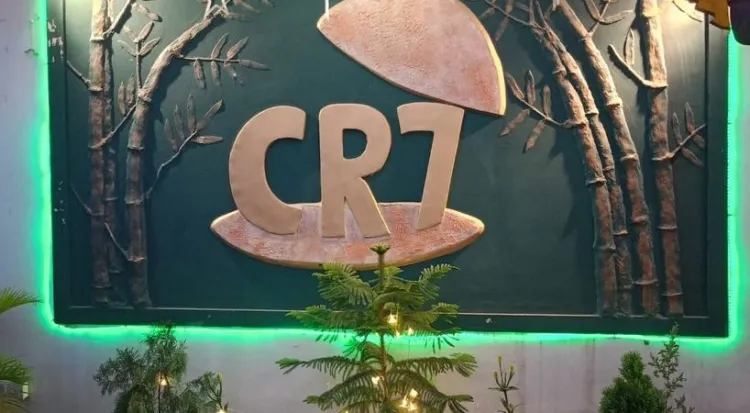 A Dining Experience Like No Other: CR7 Restaurant...!!!